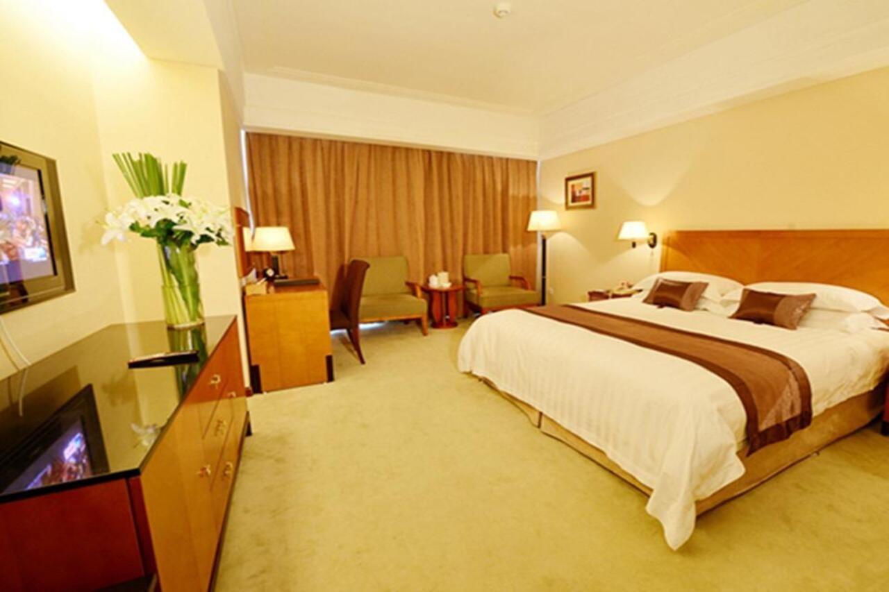 Highton Hotel Shanghai Exteriör bild